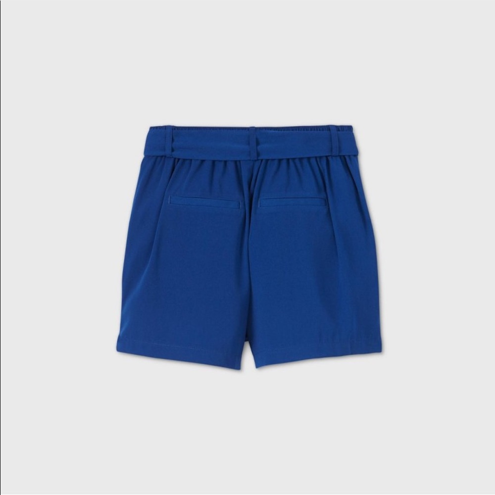Shorts - Picture 2 of 6
